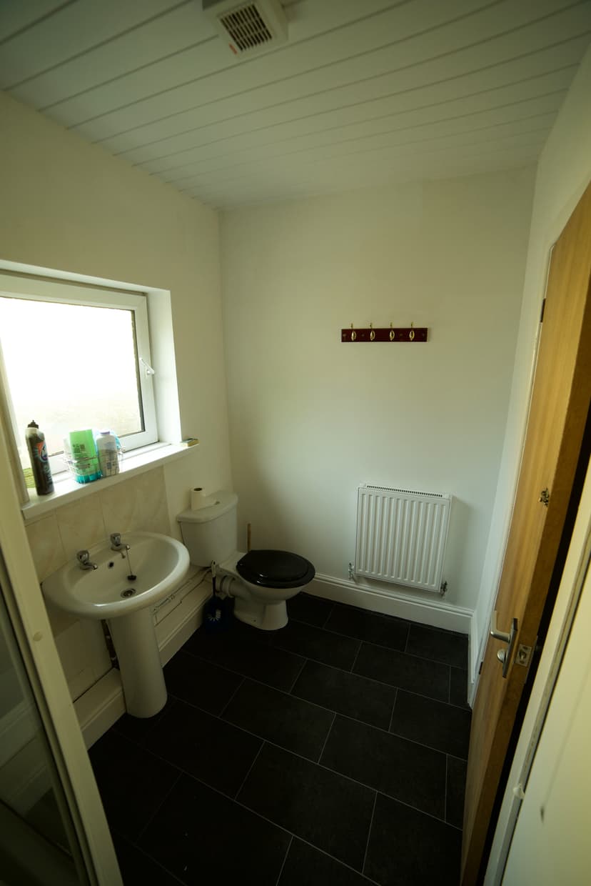 4 Osborne Terrace - Image 5