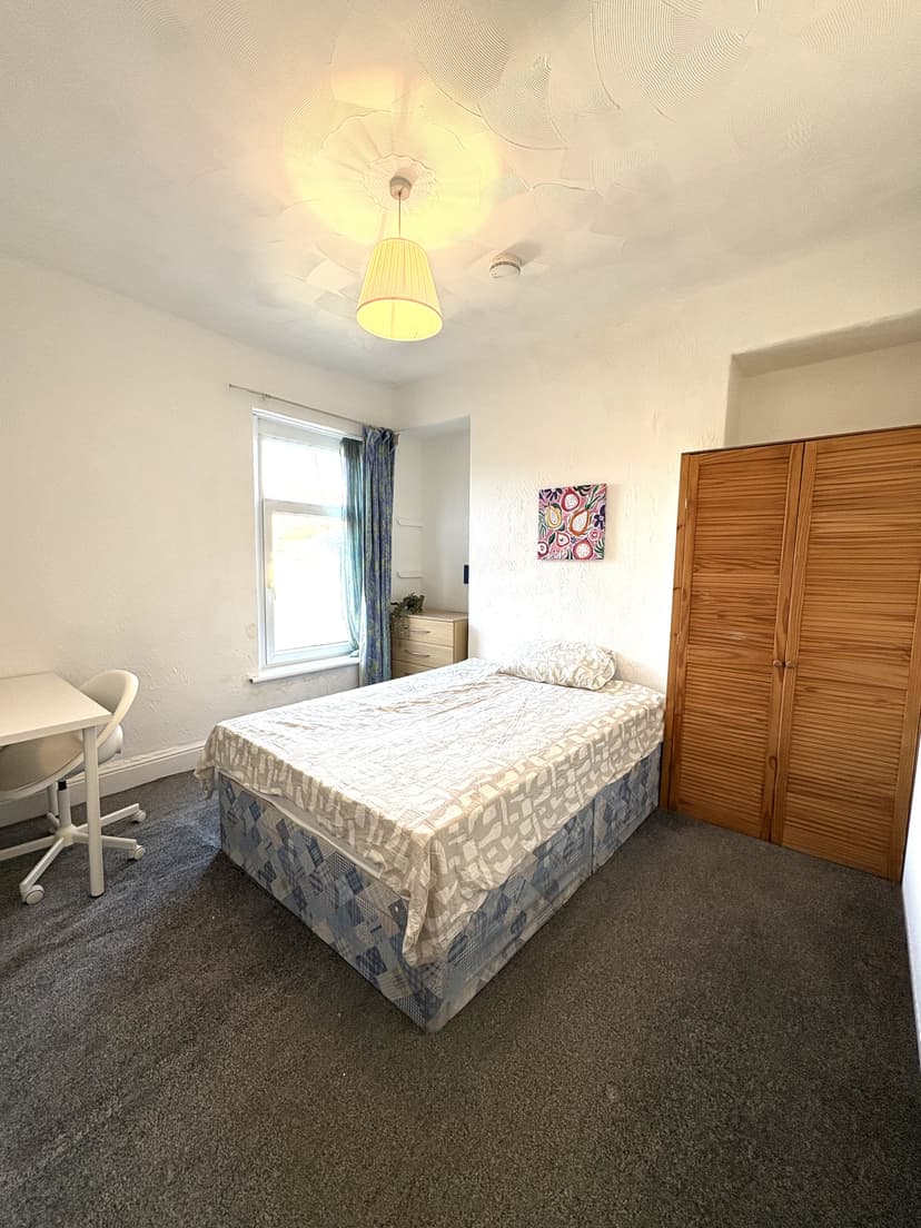 12 Marlborough Road - Image 9