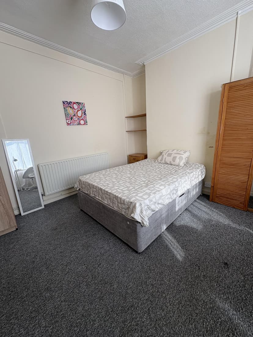 12 Marlborough Road - Image 16