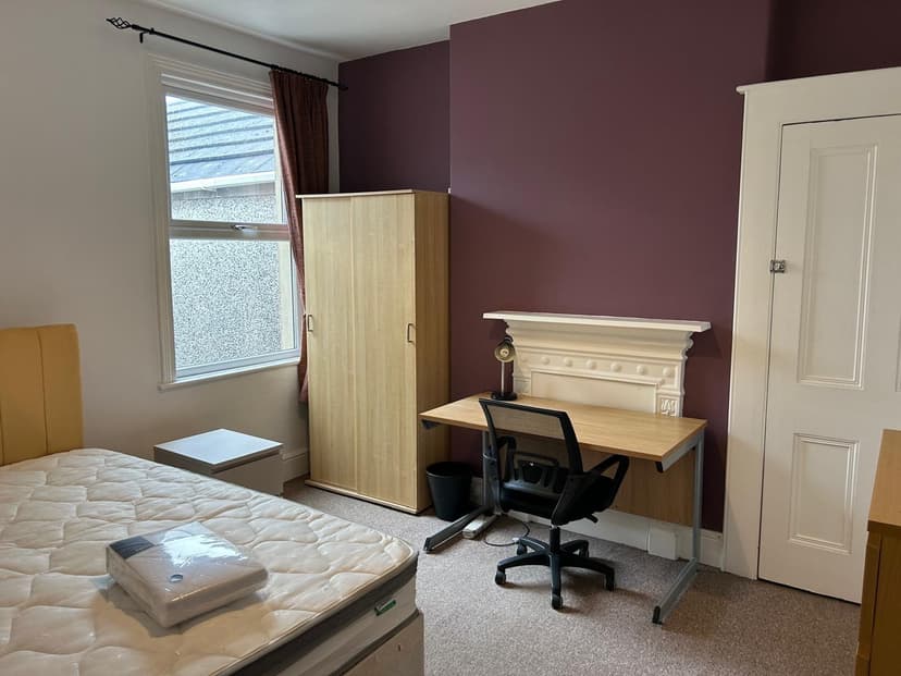 16 Glanbrydan Avenue - Image 6