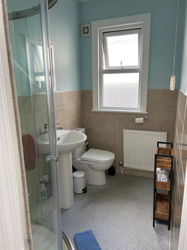 16 Glanbrydan Avenue - Image 8