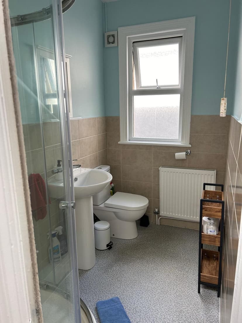 16 Glanbrydan Avenue - Image 8