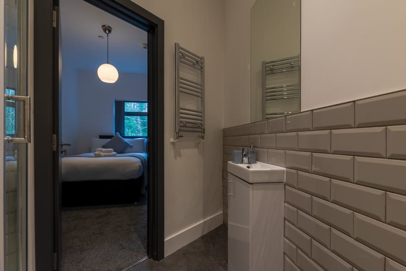 111 Fabian Way, The Vale Of Neath - Image 15