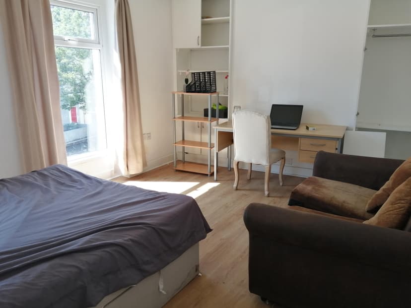 194 St Helens Avenue - Image 7