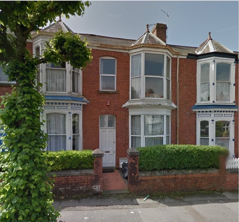 65 Glanbrydan Avenue - Image 1