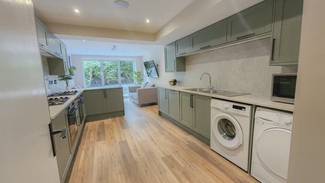 89 Hanover Street - Image 5