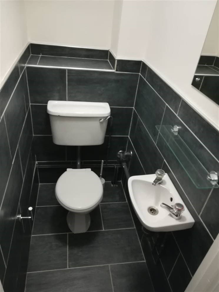 69a Uplands Crescent - Image 3