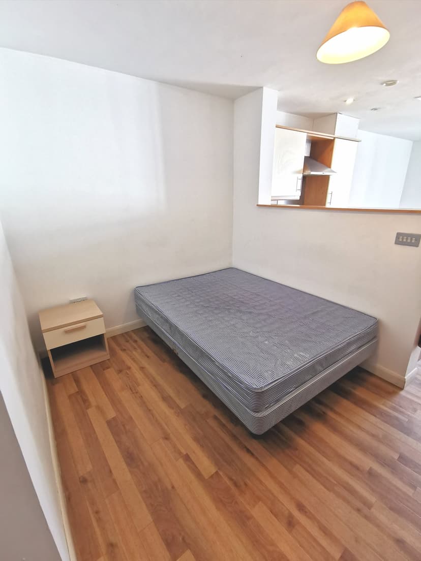 58-60 The Kingsway, Portland House - Image 7