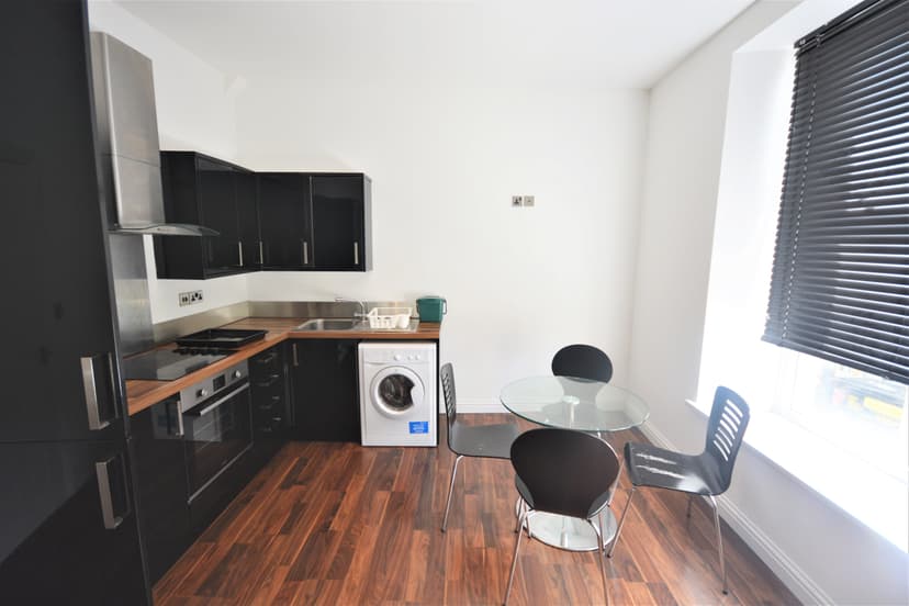 66 Mansel Street - Image 1