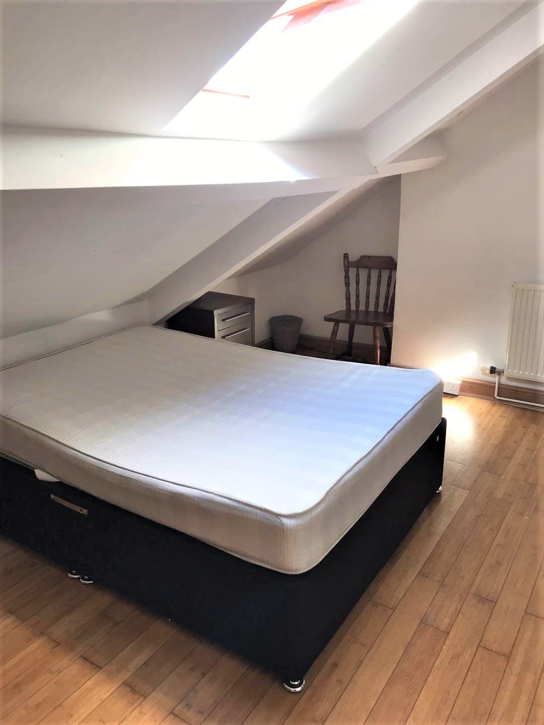 174 St Helens Avenue