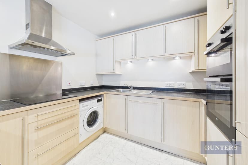 Flat 22, Endeavour Court 50 Channel Way - Image 2