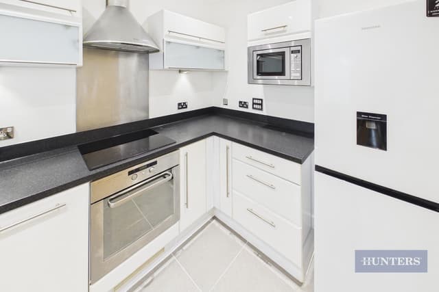 Flat 151, Oceana Boulevard Orchard Place - Image 5