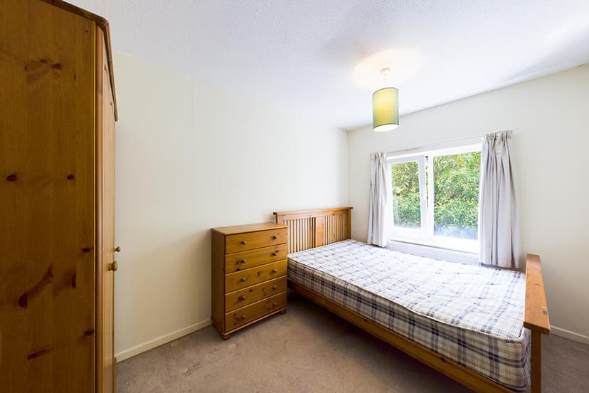 Room 4, 25 Ranelagh Gardens - Image 5