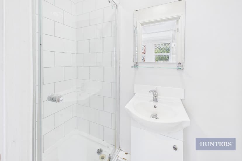 39, Dawlish Road - Image 11