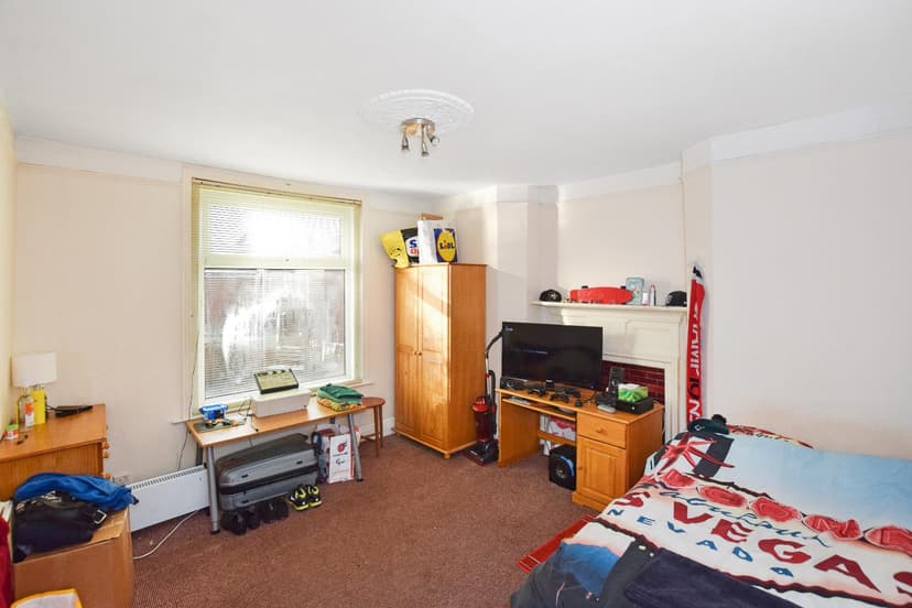 88, Hubert Road - Image 10