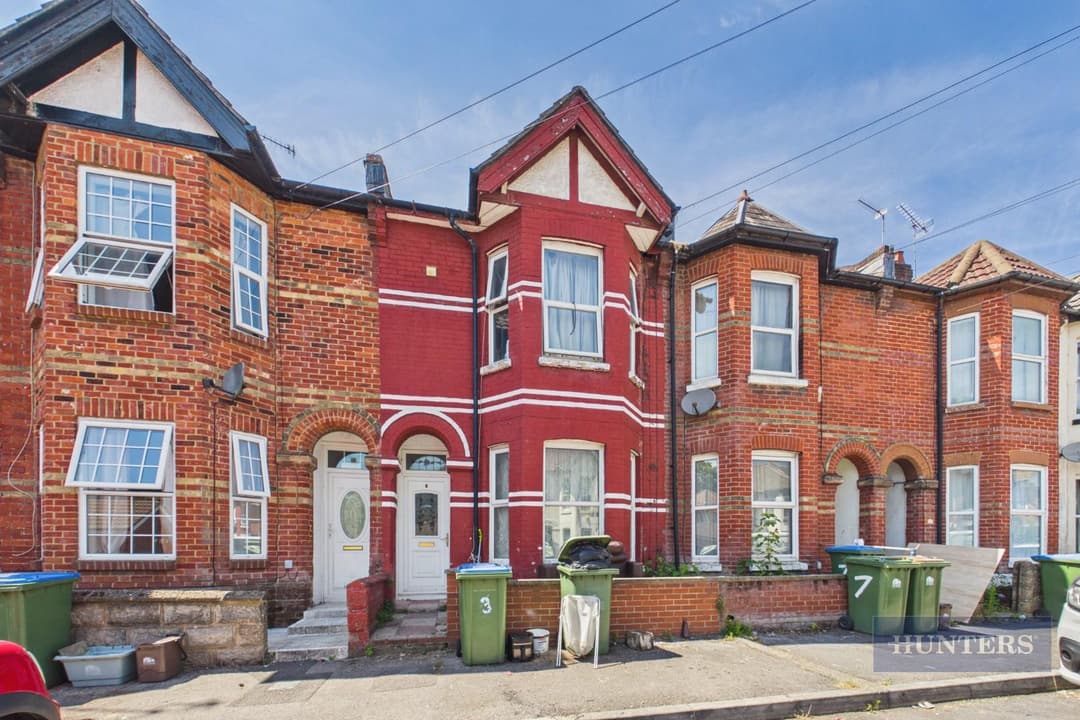 Room 2, 5 Thackeray Road
