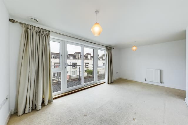 35 James Weld Close - Image 5