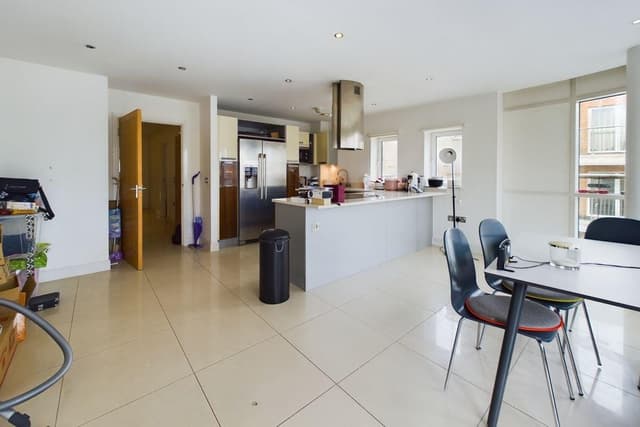 281, Oceana Boulevard Lower Canal Walk - Image 7