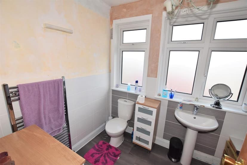 310, Tiverton Road - Image 7