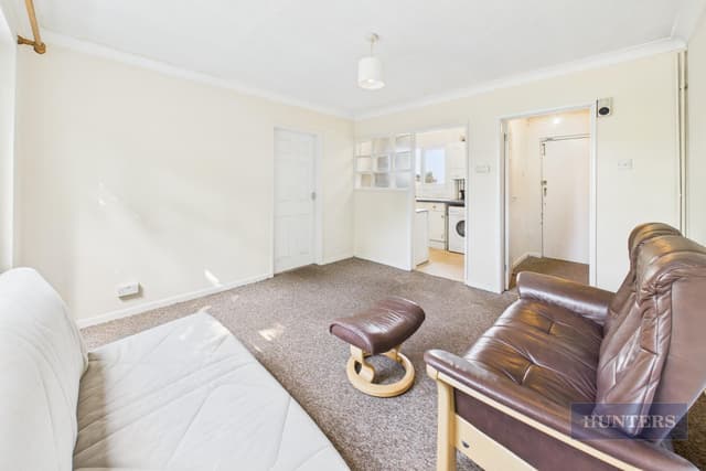 2, Rodbourne Road - Image 5