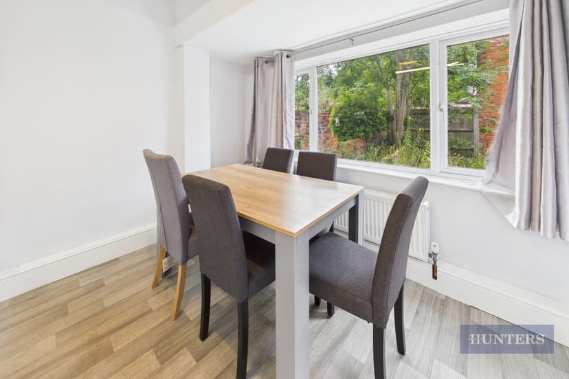 39, Dawlish Road - Image 4