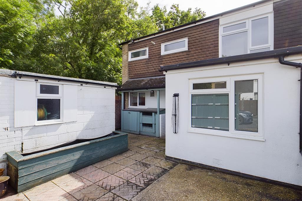 110, Tiverton Road