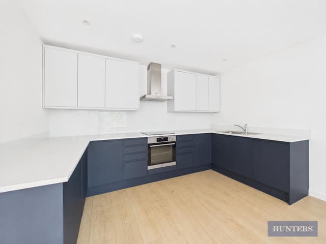 Flat 49, Endeavour Court 50 Channel Way - Image 3