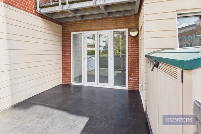 Flat 151, Oceana Boulevard Orchard Place - Image 12