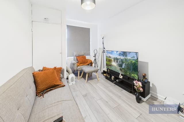 56 Milton Road - Image 9