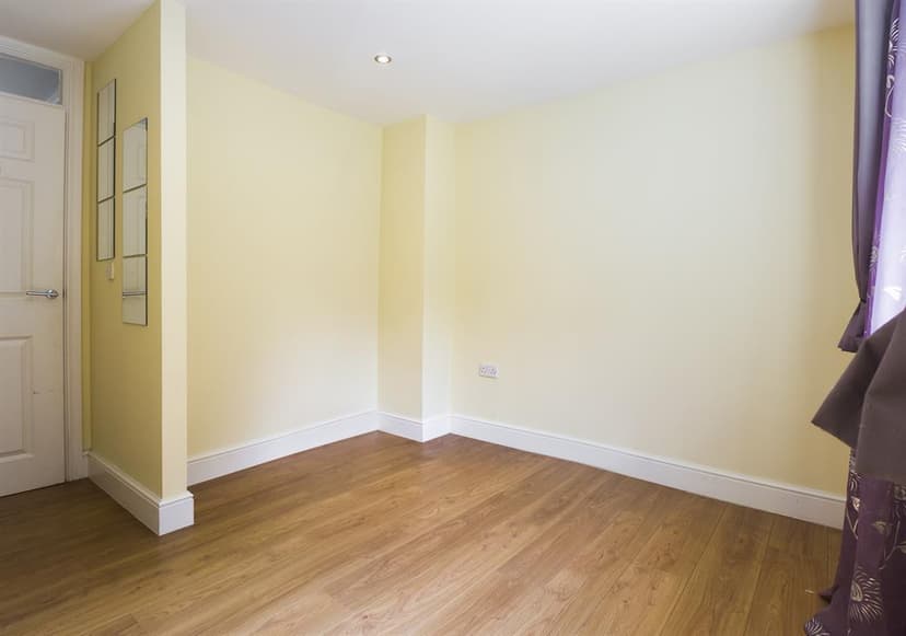 126A Kent Road - Image 5