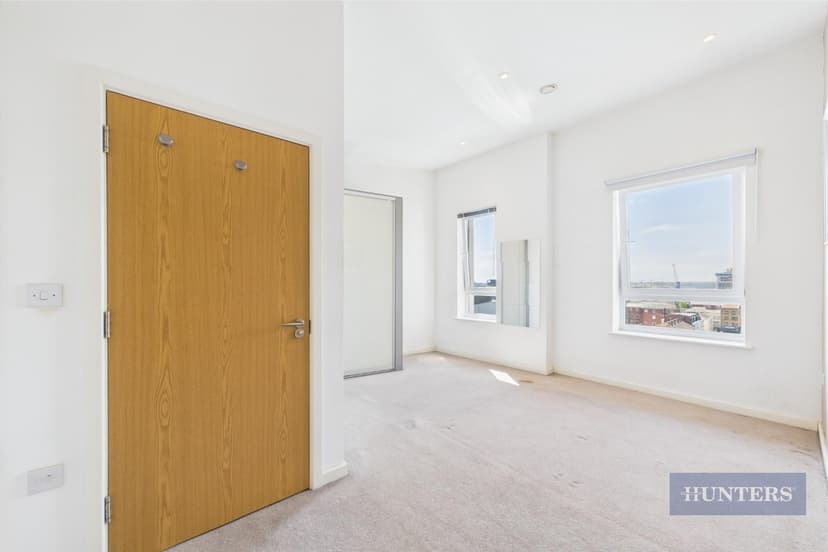 Apartment 1213, Masshouse Plaza - Image 7