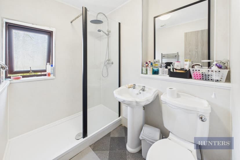 Room 6, 27 Ranelagh Gardens - Image 7