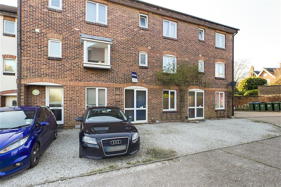 Room 3, 25 Ranelagh Gardens