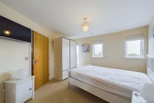 Oceana Boulevard, Flat 90 Briton Street - Image 8