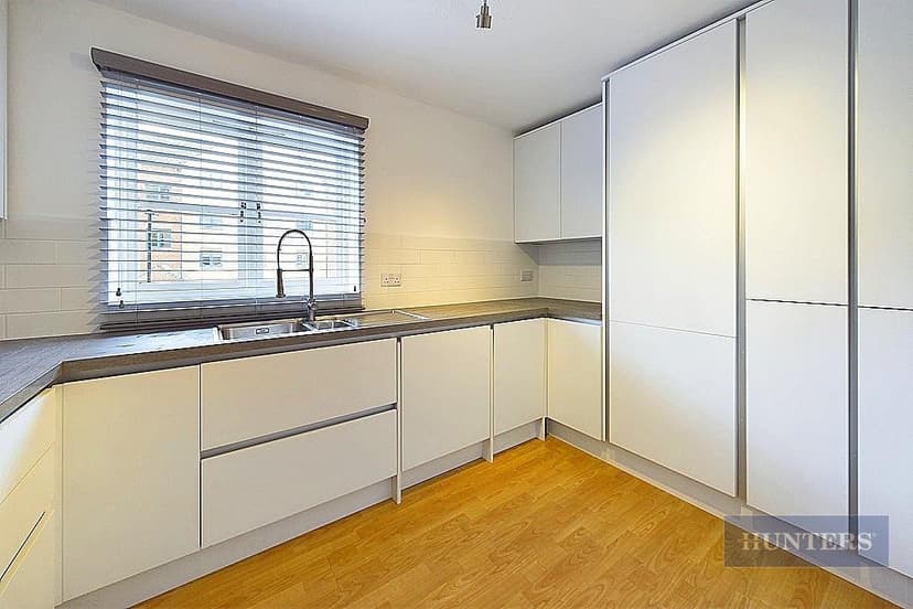32 Riverdene Place - Image 7