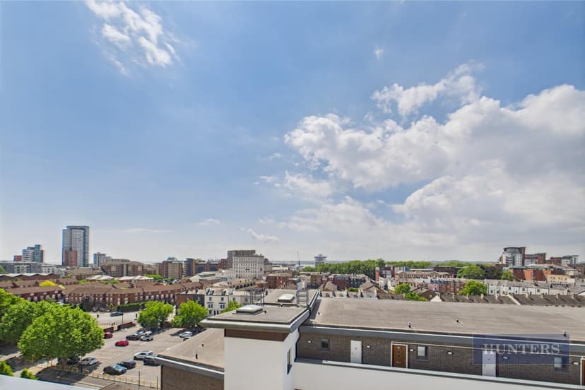 Apartment 1213, Masshouse Plaza - Image 2
