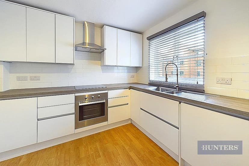 32 Riverdene Place - Image 4