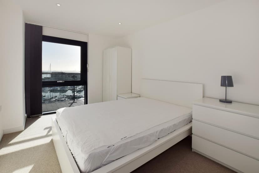 Summerfield Crescent - Image 8