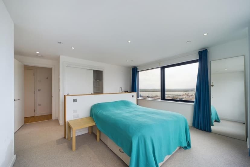98 The Moresby Tower - Image 3