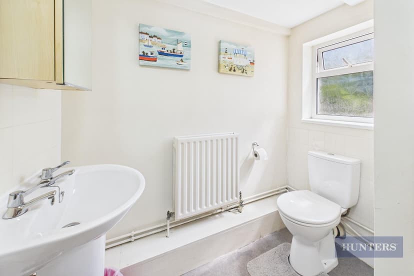 142 Osborne Road North - Image 4