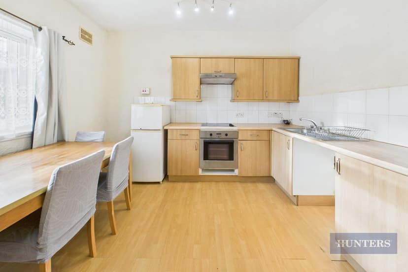 49, Herons Way - Image 2