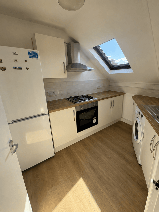 37 Salisbury Road - Image 2