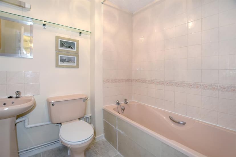 18, Bournbrook Road - Image 7