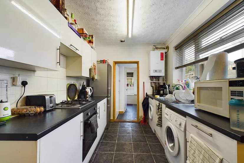 88, Teignmouth Road - Image 2
