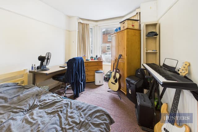 25 Newcombe Road - Image 7
