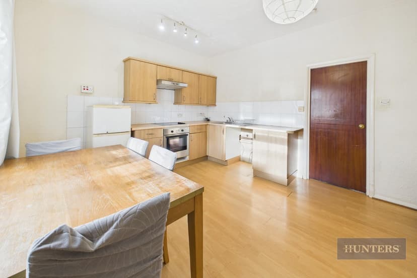 49, Herons Way - Image 3