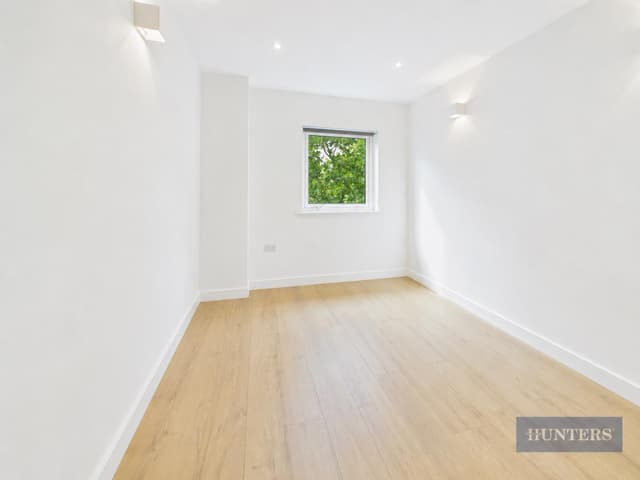 Flat 49, Endeavour Court 50 Channel Way - Image 6