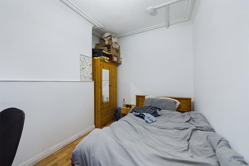 5 Thackeray Road - Image 7