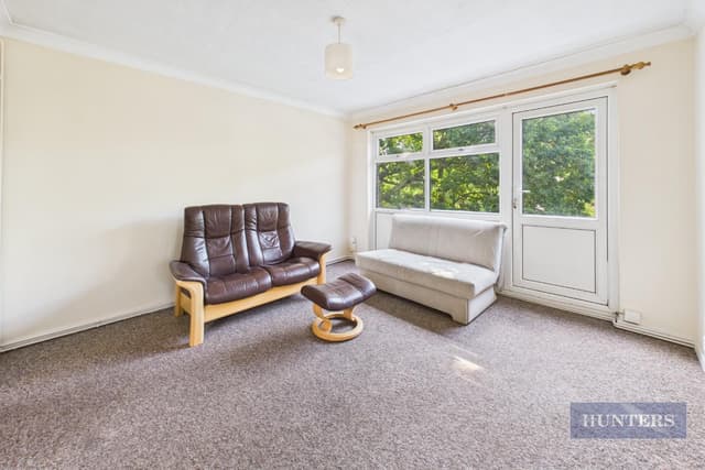 2, Rodbourne Road - Image 2