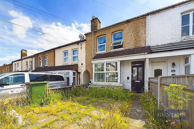 6a, Coronation Road - Image 1